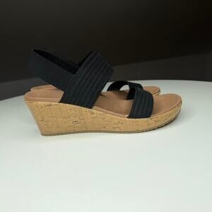 Skechers Beverlee Sheer‎ Luck Black Wedge Sandals Sz 9.5 Cork Platform Comfort